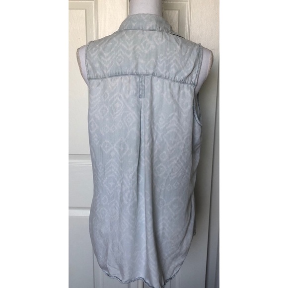 Cloth and Stone Sleeveless Button Top Size Large - Picture 6 of 8